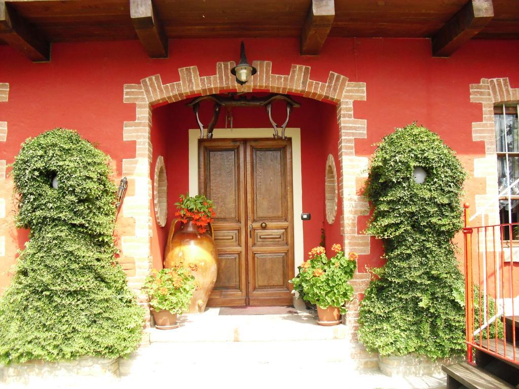 Bricco Del Gallo Sinio Exterior foto